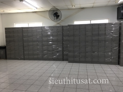 UMC Việt Nam nhận đơn hàng tủ sắt 28 ngăn từ Siêu thị tủ sắt Vinamax 2