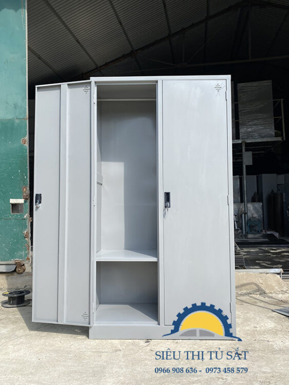 phan-phoi-thanh-cong-tu-sat-quan-ao-2-buong-img