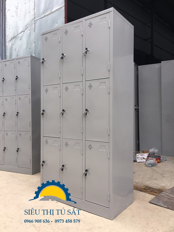 Phân phối tủ sắt 9 ngăn thêm đợt treo quần áo tại KCN Như Quỳnh, Hưng Yên 2