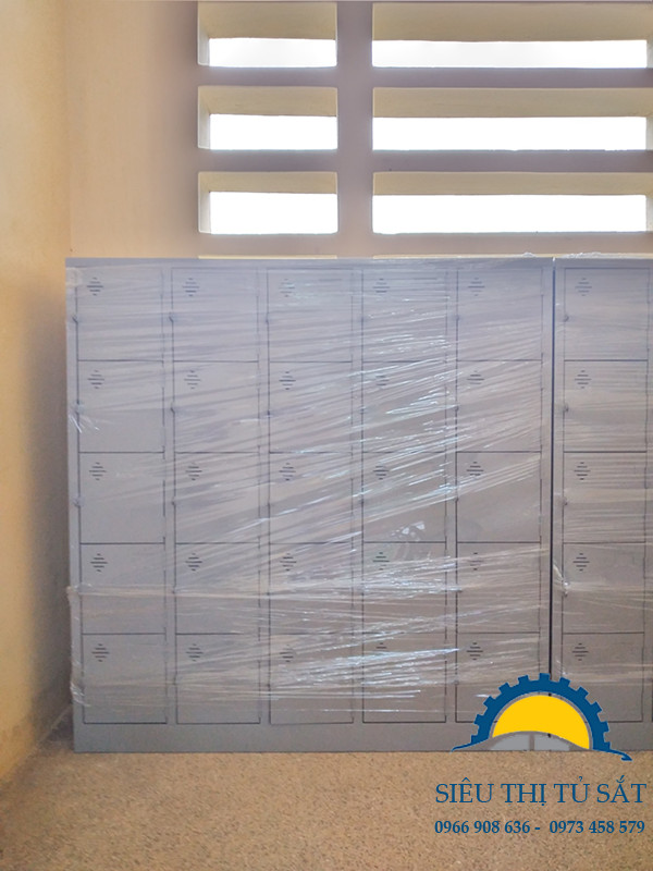 Sản xuất 20 chiếc tủ locker 25 ngăn cho khách hàng tại Hoài Đức 2 san xuat 20 chiiec tu locker 25 ngan cho khach hang tai hoai duc1 img