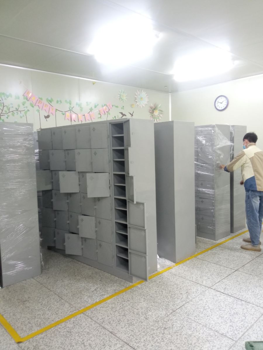 Giới thiệu đặc điểm tủ locker 36 ngăn tại Siêu thị tủ sắt 1 tu 36 ngan them khay3 img
