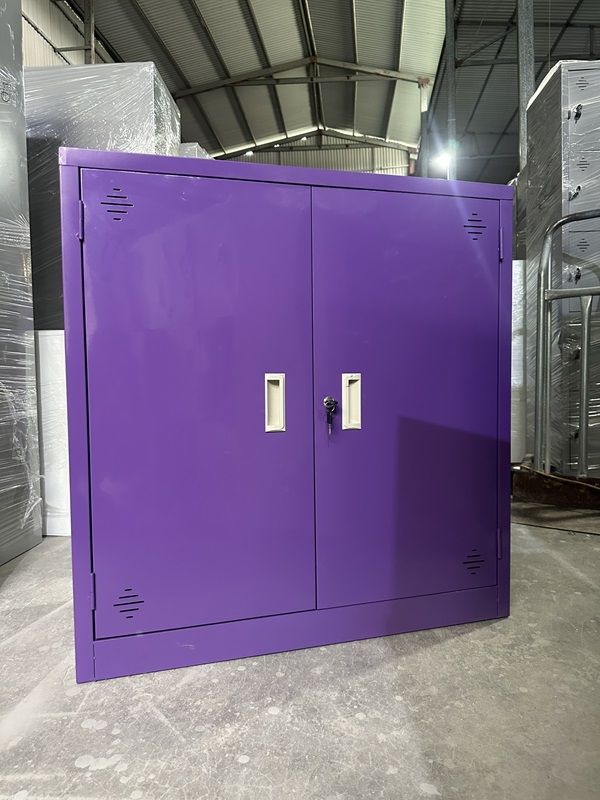 Tủ hồ sơ K2 cánh sắt thấp màu tím nổi bật, bắt mắt 1 tu ho so 2 ngan tim img