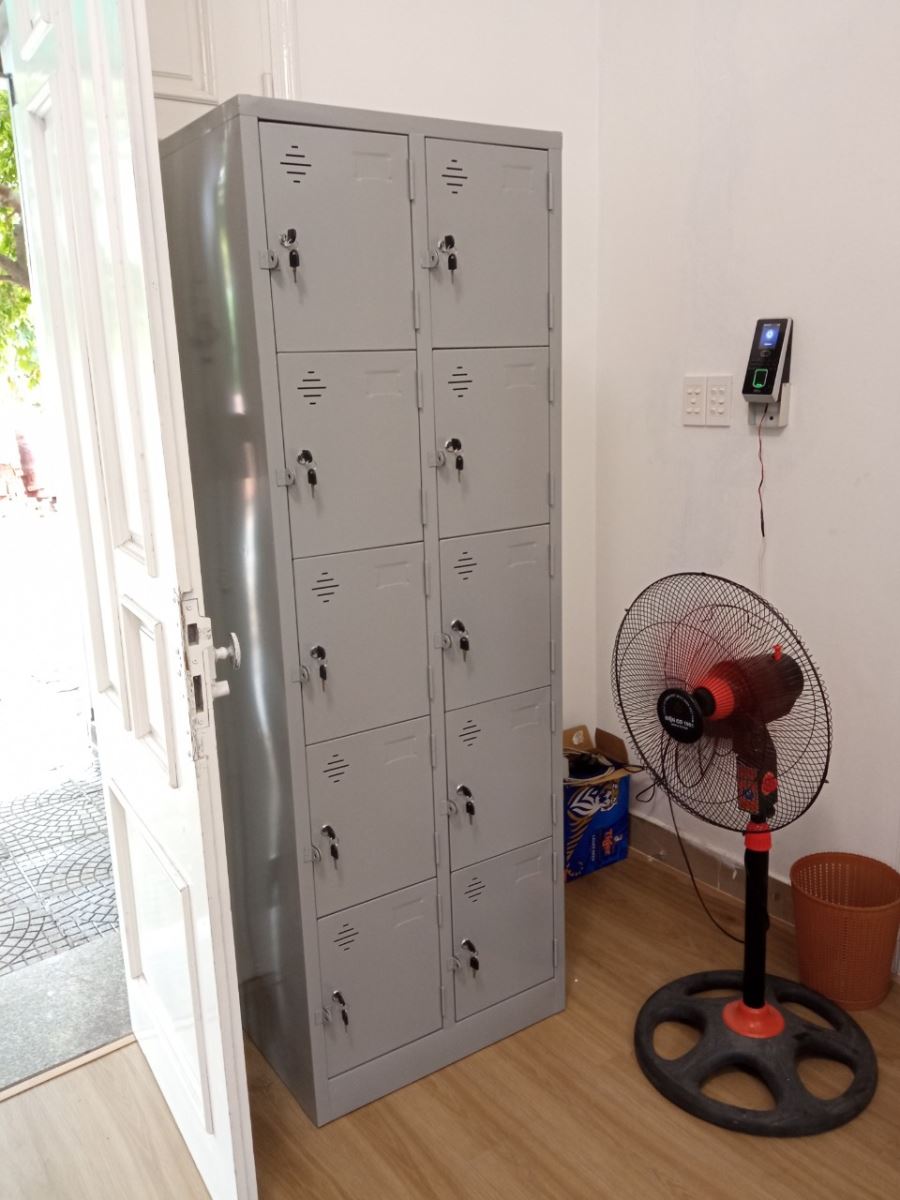 Mẫu tủ locker 10 ngăn phân phối tại Bắc Từ Liêm, Hà Nội 3 tu locker 10 ngan12 img