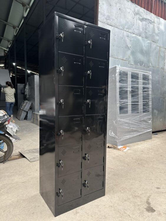 tu-locker-12-ngan-mau-den-img