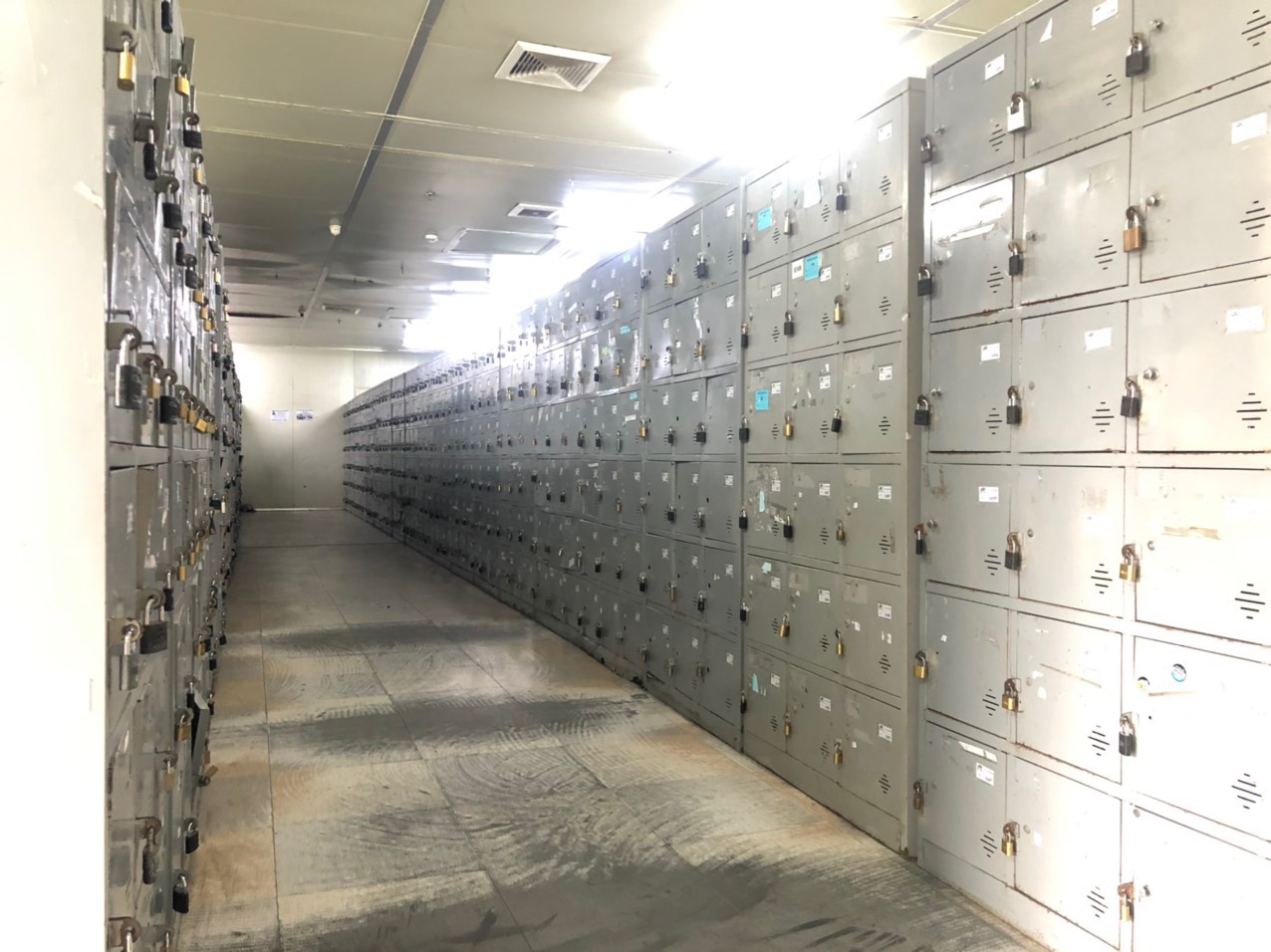 tu locker 18 ngan 2 img 1