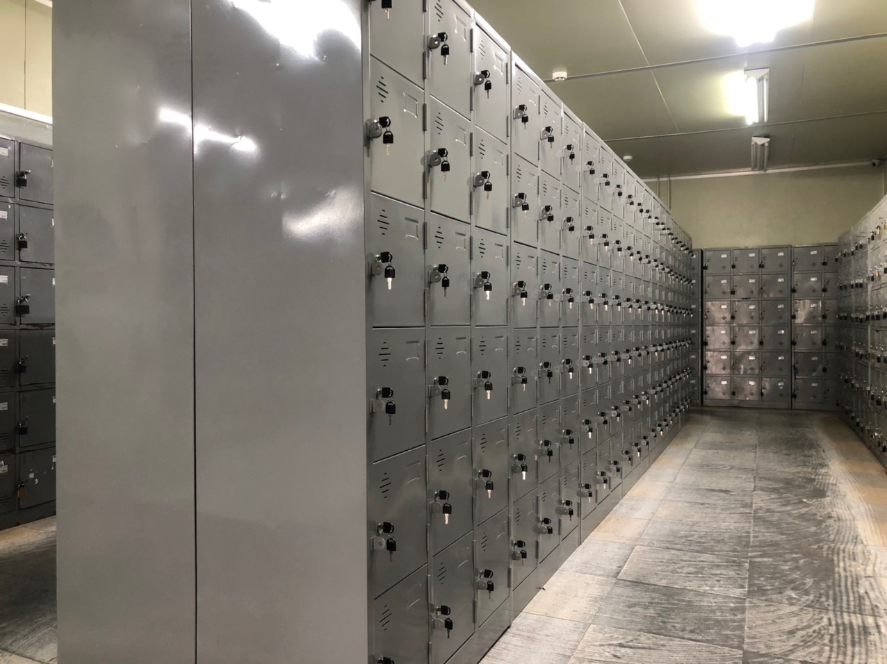 tu locker 18 ngan 3 img 1