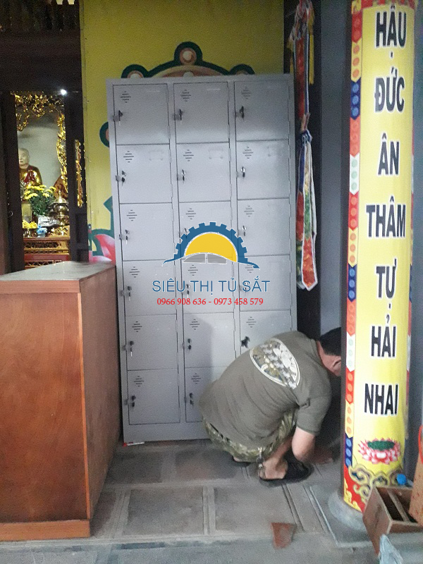 Tủ locker 18 ngăn phân phối tại chùa Huy Văn 3