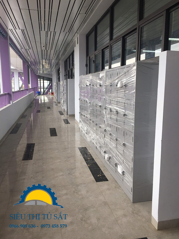 Tủ sắt locker 24 ngăn phân phối tại KCN Đình Trám, Bắc Giang 2