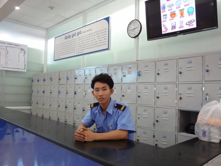 Tủ locker 18 ngăn cho siêu thị