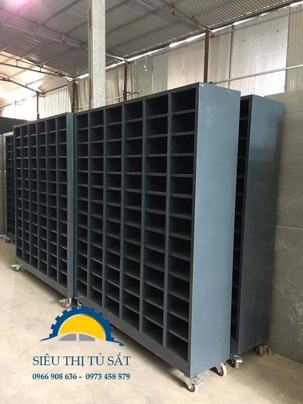 Tủ locker sắt 78 ngăn để giày dép công nhân 3
