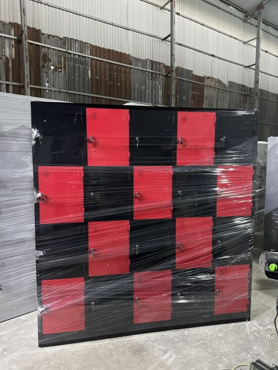 tu-locker-sat1-img-1