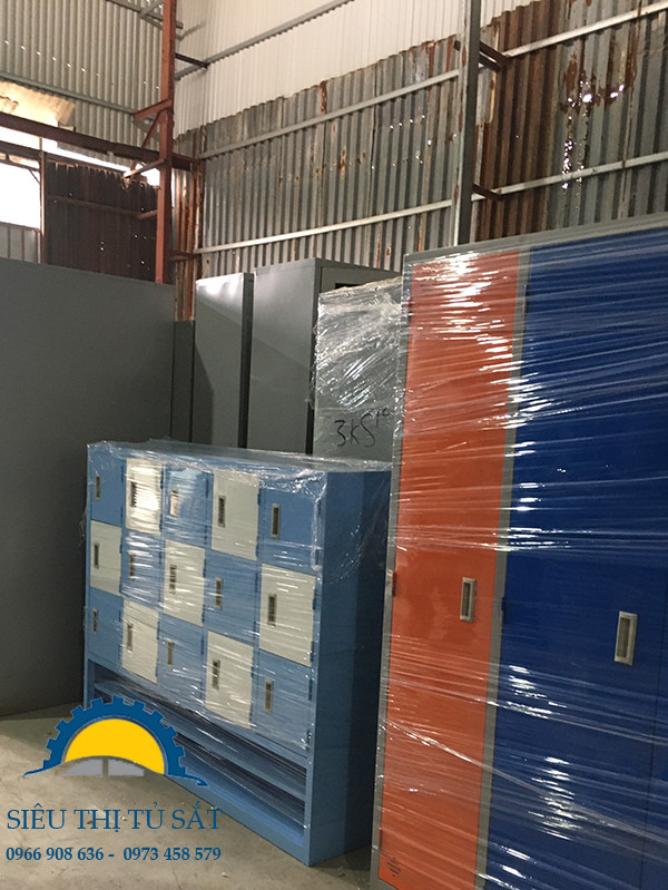 Tủ mầm non 15 ngăn thêm khay để giày dép phân phối tại Xã Đàn 2 tu mam non15 ngan1 img 1