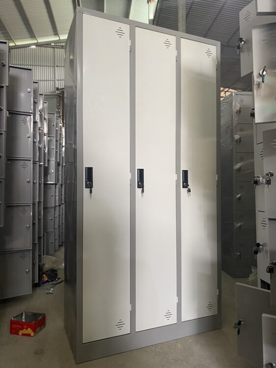 tu-quan-ao-3-buong-img