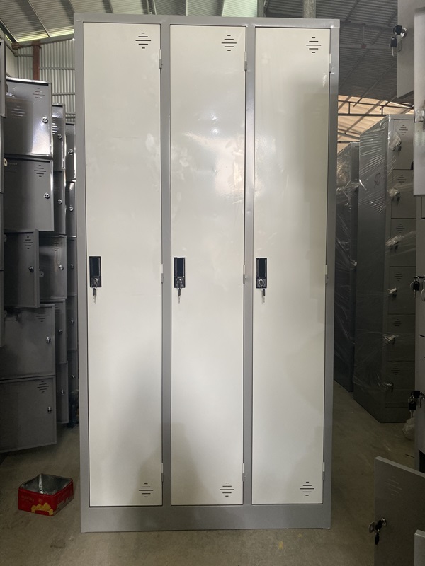 tu quan ao 3 buong2 img