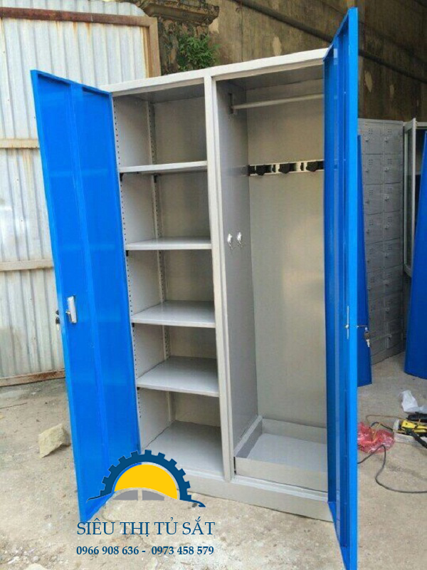 Tủ sắt đựng dụng cụ vệ sinh 3