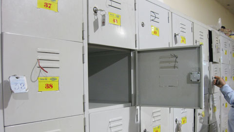 Tủ sắt locker chuyên để đồ siêu thị