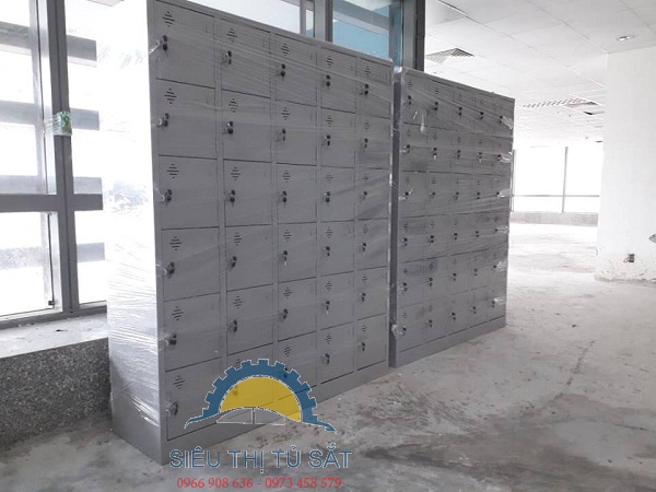 Bàn giao tủ sắt locker 30 ngăn tại tòa nhà Icon4 1