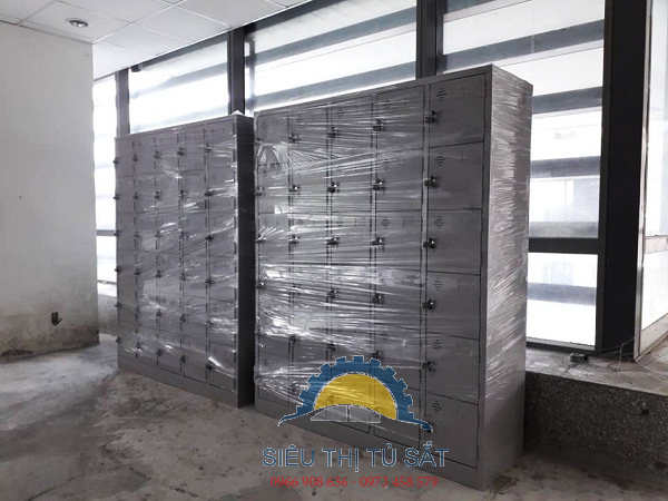 Bàn giao tủ sắt locker 30 ngăn tại tòa nhà Icon4 2