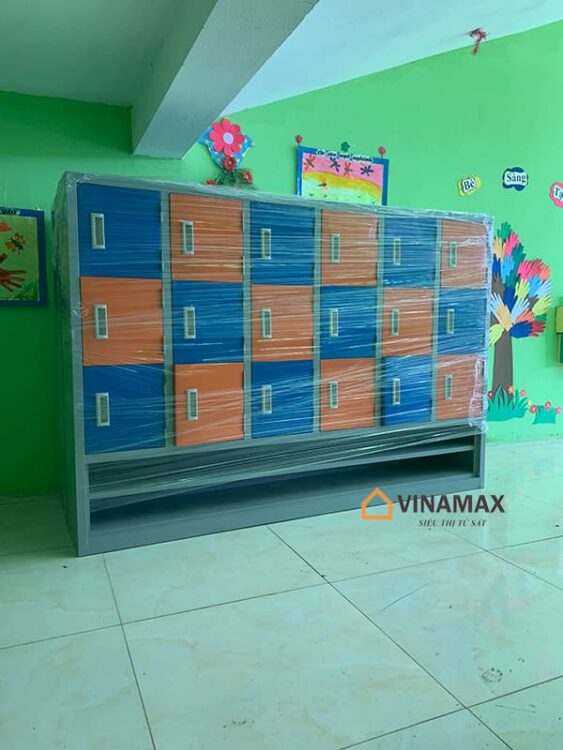 Tủ sắt locker để đồ học sinh siêu khuyến mãi tháng 4 4 tu-sat-locker-de-do-hoc-sinh-tai-bac-giang