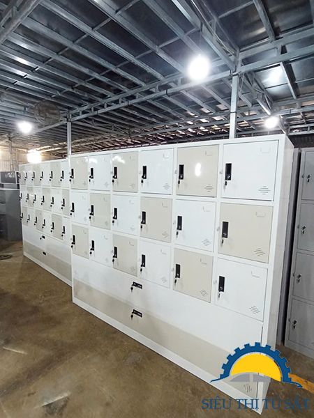 Tủ sắt mầm non 18 ngăn thêm khay để giày dép