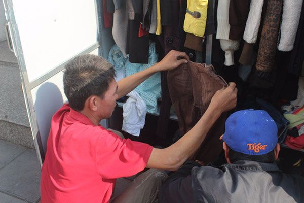 Bán tủ sắt tại công ty TNHH Nam Dương thành phố Lào Cai 2 Tủ sắt quần áo thiện nguyện