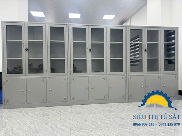 Tủ sắt hồ sơ 3 cánh kính phù hợp với nhiều không gian