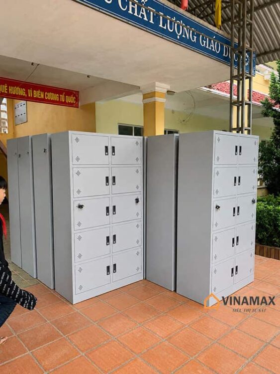 du-an-tu-locker-thuc-te-tai-truong-hoc