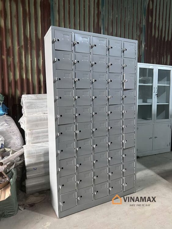 Hoàn thiện tủ locker 50 ngăn đáp ứng nhu cầu bảo quản điện thoại 1 Tủ sắt locker 50 ngăn để điện thoại với nhiều ngăn riêng biệt